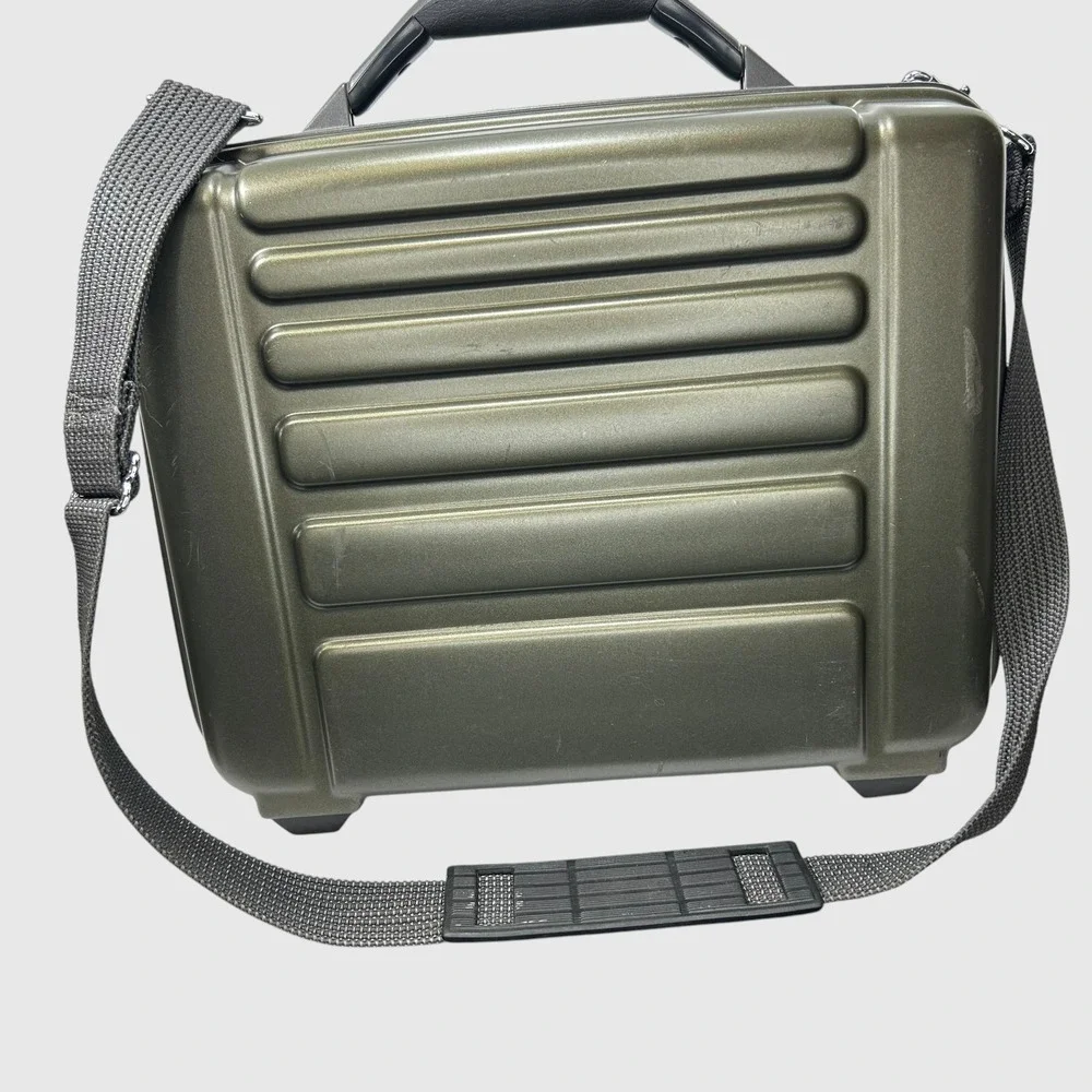 VTG with Key Samsonite Green Hard Camcorder Case Video Camera Tech Briefcase